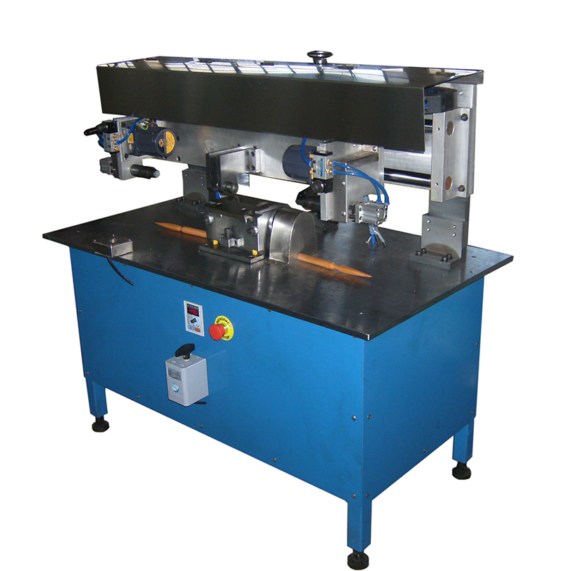 Machine d'ébarbage pour brosse ronde
